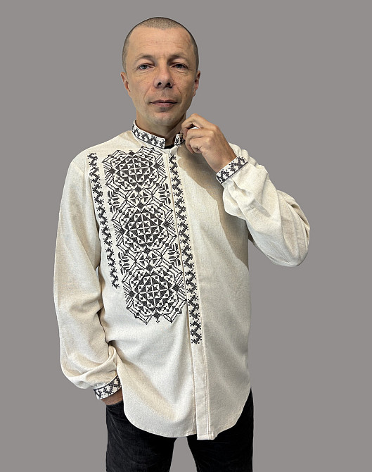 Чоловіча лляна вишиванка з чорним орнаментом на гудзиках Київ - фото 1