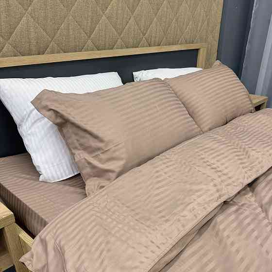 Комплект постільної білизни Страйп-сатин Двоспальний 180х220 з простирадлом на резинці Мокко (88-106) Київ