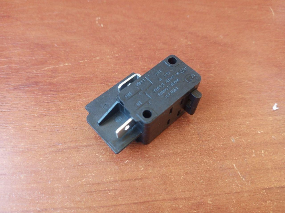 Мікроперемикач KW11-7-8 для миття високого тиску, Parkside PHD 170 D2 (Німеччина) Полтава - фото 1