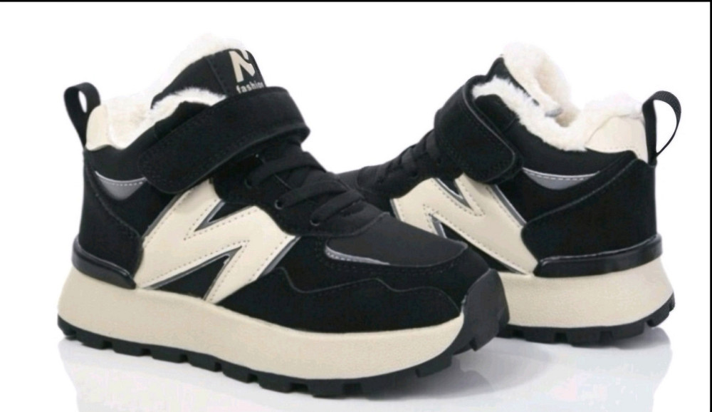 Детские черные зимние кроссовки на меху  34,37 Николаев - изображение 1