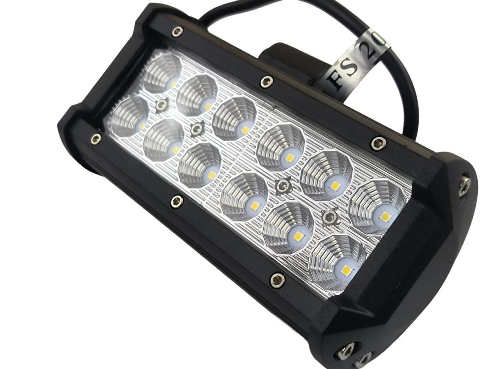 Фара ближнего света (12 led, дополнительная с крепежом, прямоугольная) светодиодная Мукачево - изображение 2