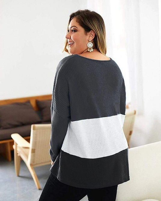 Женская повседневная стильная блузка трикотаж высокого качества Серый, 60/64 Одесса - изображение 3