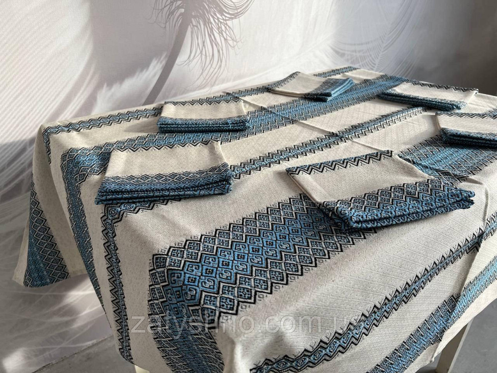 Блакитна вишита скатертина з серветками на льону Київ - фото 1