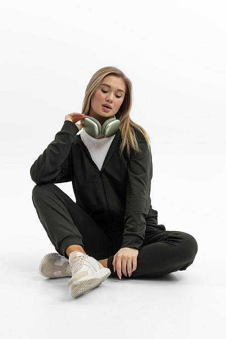 Повсякденний костюм оливкового кольору з бавовни з резинкою весна осінь чоловічий та жіночий Львів - фото 5