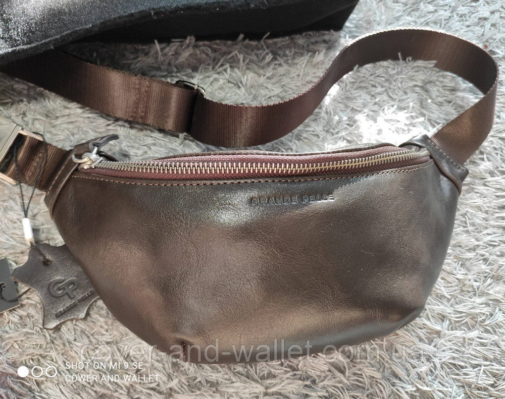 Поясная кожаная сумка бананка коричневого цвета Grande Pelle 741610 Киев - изображение 8