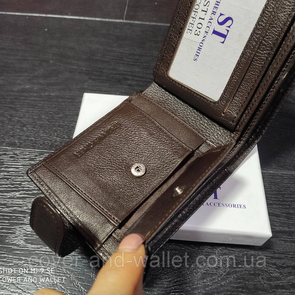 Коричневий шкіряний чоловічий гаманець на кнопці ST Leather Київ - фото 7