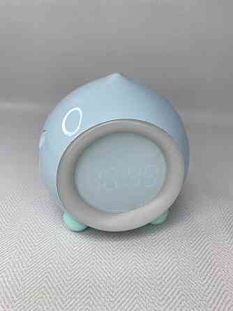 Б/в Будильник-нічник Peach Smart Alarm Clock з LED-підсвіткою, проєктором, цифровим годинником, акумуляторний, дитячий Київ
