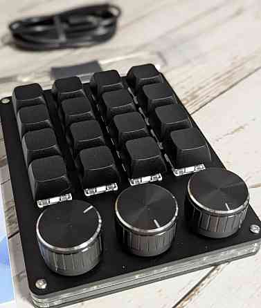 Программируемая мини клавиатура с RGB подсветкой (16 клавиш 3 энкодера) Харьков