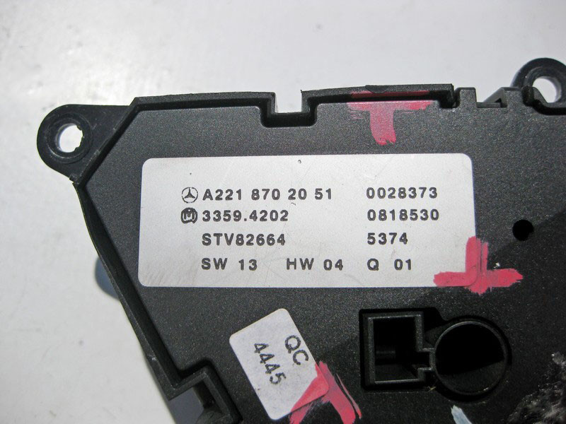 Mercedes-Benz  A2218702051 7J22 Блок кнопок керування заднім лівим сидінням S-Class W221 Одесса - изображение 3