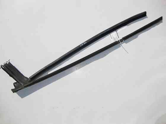 Mercedes-Benz  A2197300124 Ущільнювальна планка скла задніх лівих дверей CLS C219 Одесса