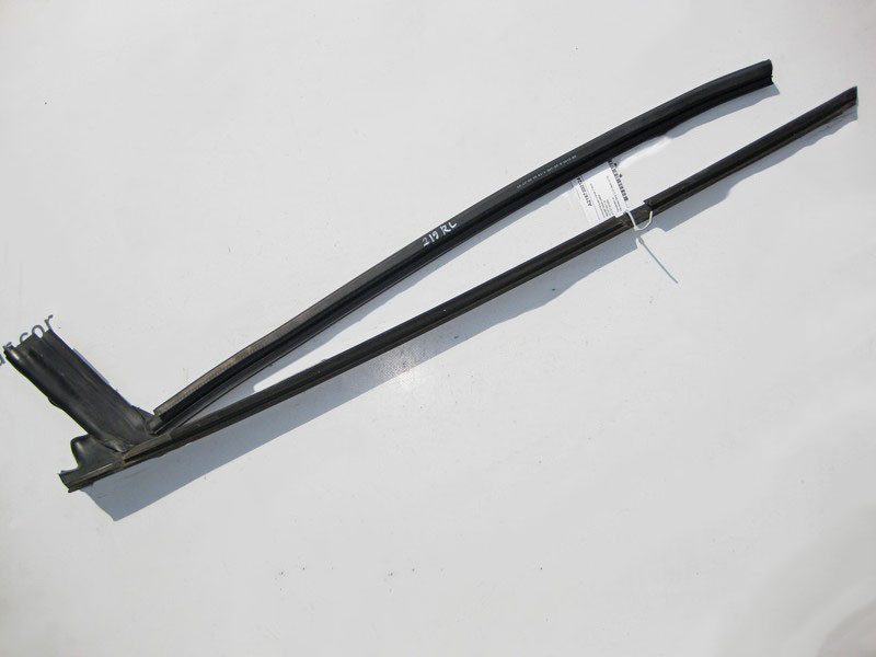Mercedes-Benz  A2197300124 Ущільнювальна планка скла задніх лівих дверей CLS C219 Одеса - фото 2