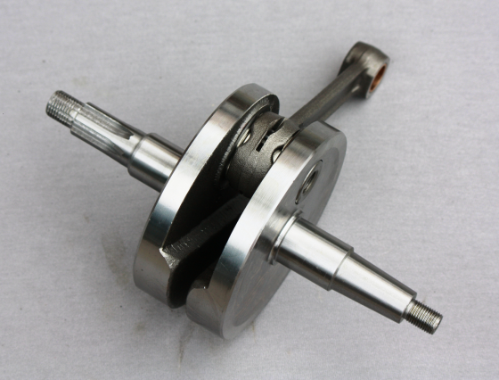 Коленвал мотороллер Муравей новый образец под шлицы Мукачево