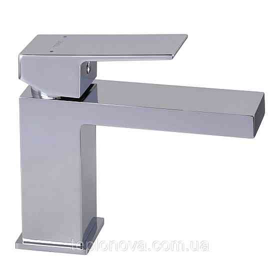 Смеситель для умывальника TOPAZ ODISS TO 18401-H61B Квадро cartridge D35, шланги 45см Черновцы