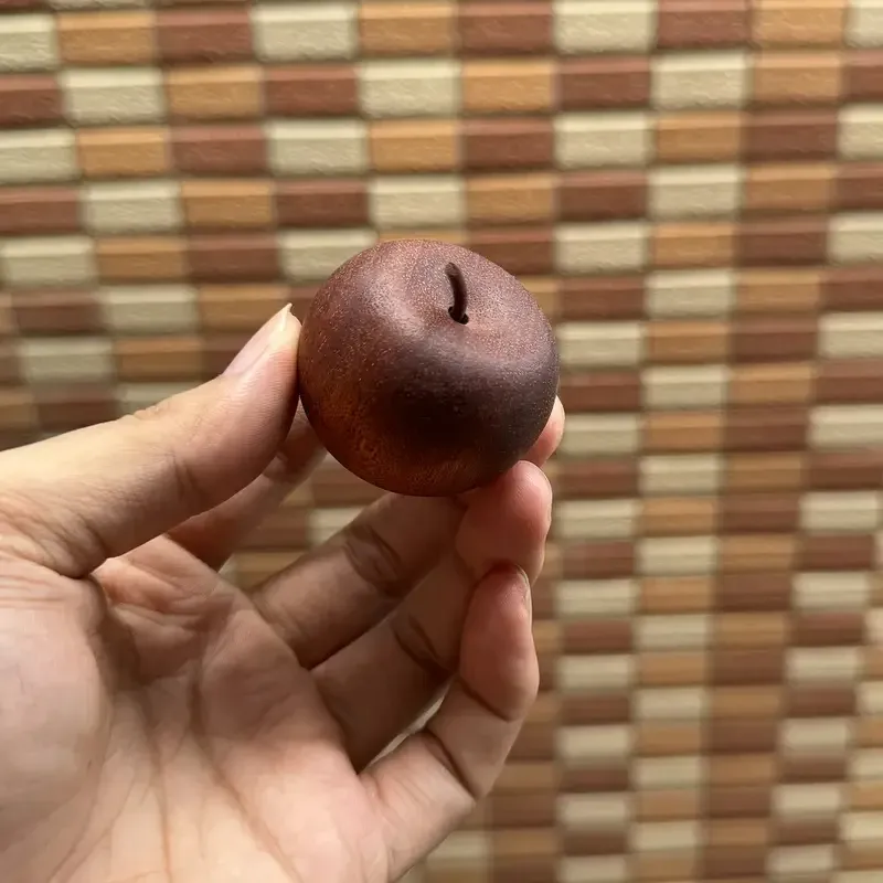 Деревянный аромадиффузор «Яблоко» – эко-декор и ароматизатор для авто, спальни и дома Киев - изображение 6