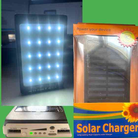 Мобільна зарядка на сонячній панелі + ліхтарик UN-3102 SOLAR 400000mAh (4.8k) Київ