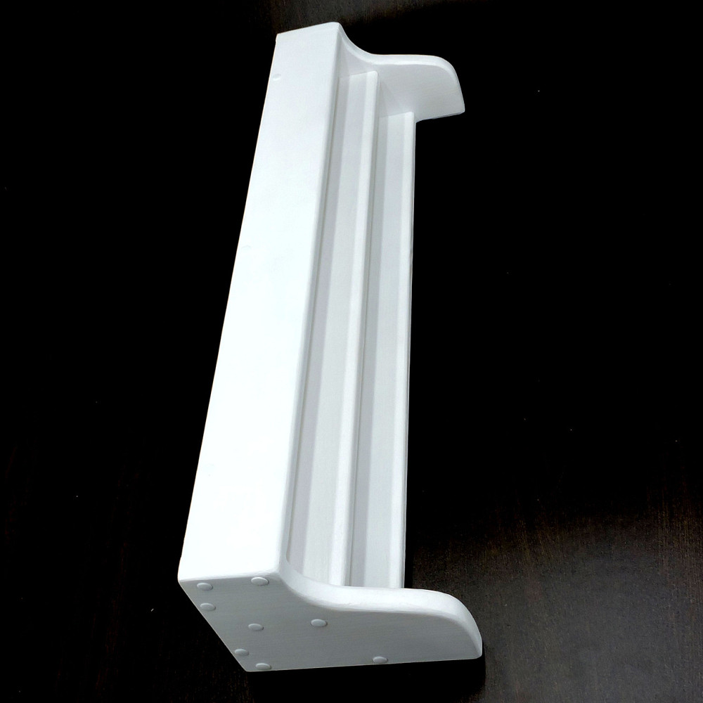 Настенная книжная полка 