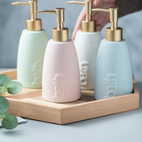 Дозатор керамічний для мила у ванну і душову кімнату 320 мл, диспенсер для рідкого мила і миючого засобу, рожевий Кам'янець-Подільський