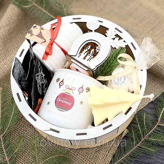 Подарунковий бокс на Новий рік і Різдво - святкова чашка, чай, Парварда Ірпінь