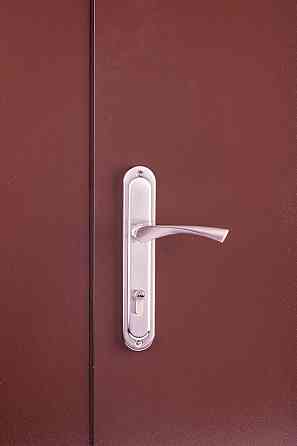 Двери Металл/ДСП+притвор, ПОЛУТОРНЫЕ, Шагрень 8017 снаружи, внутри ДСП 16 мм, толщина короба 80 мм, полотно 50 1200 Киев