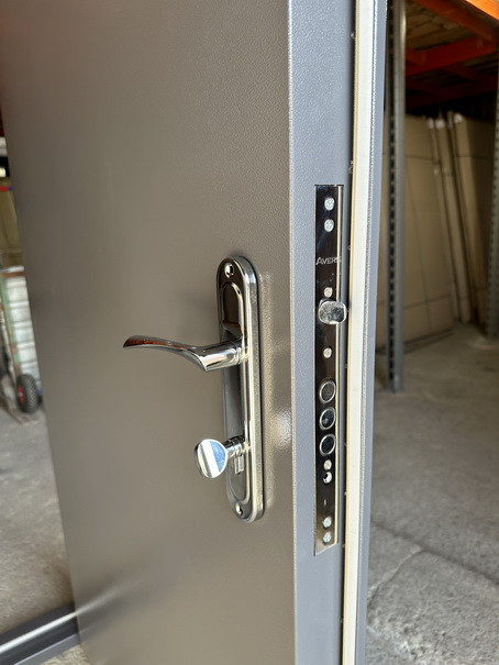 Двері металеві Redfort - Серія Метал/Метал + притвор комплектація Оптима плюс, RAL 7024 Київ - фото 6