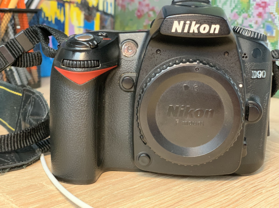 Фотоаппарат Nikon D90 Body+SD Карта. Киев