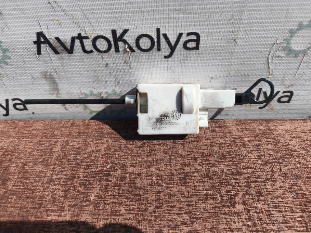 Електропривід лючка бензобака Opel Vivaro 2007-2013 (8200032984) Ковель - фото 1