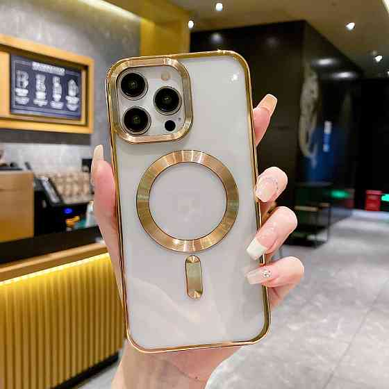 Чохол для смартфона Cosmic CD Magnetic for Apple iPhone 15 Gold Київ