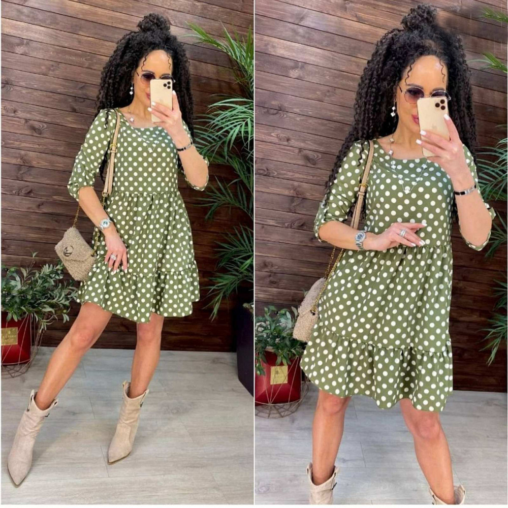 Женское платье в белый горошек 