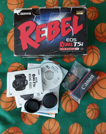 Фотоаппарат Canon EOS 700D (Rebel T5i) Киев