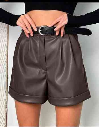 Женские базовые короткие шорты из экокожи Шоколад, 50/52 Одесса