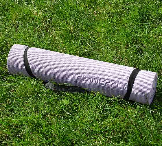 Килимок для йоги фітнесу гімнастіки каремат PowerPlay 4010 PVC Yoga Mat Лавандовий 173см на 61см Київ
