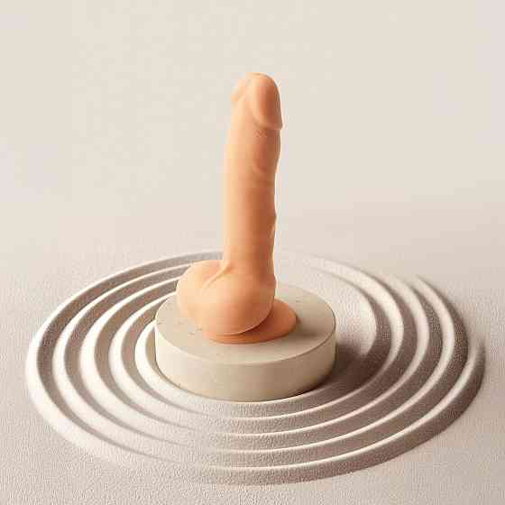 Фаллоимитатор с вибрацией и ротацией Strap-On-Me Rotating & Vibrating Realistic Dildo - L - Vanilla Sex Aura Киев