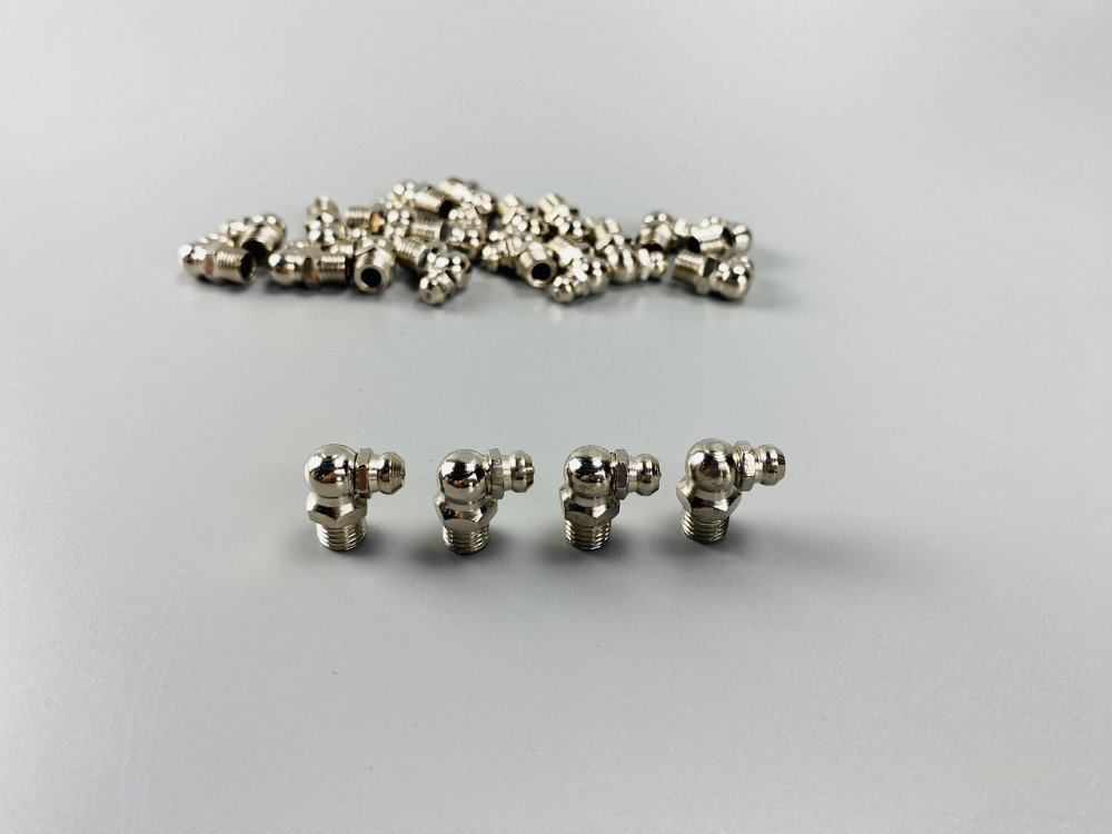 Маслянка М8x1 кутова 900 Мукачево - фото 3