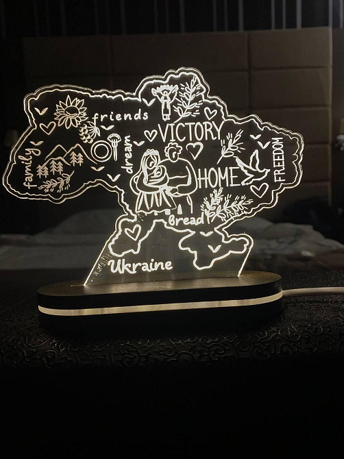 Светильник в форме украины деревянный патриотический ночник деревянная карта украины с подсветкой 18*13 см Киев - изображение 3