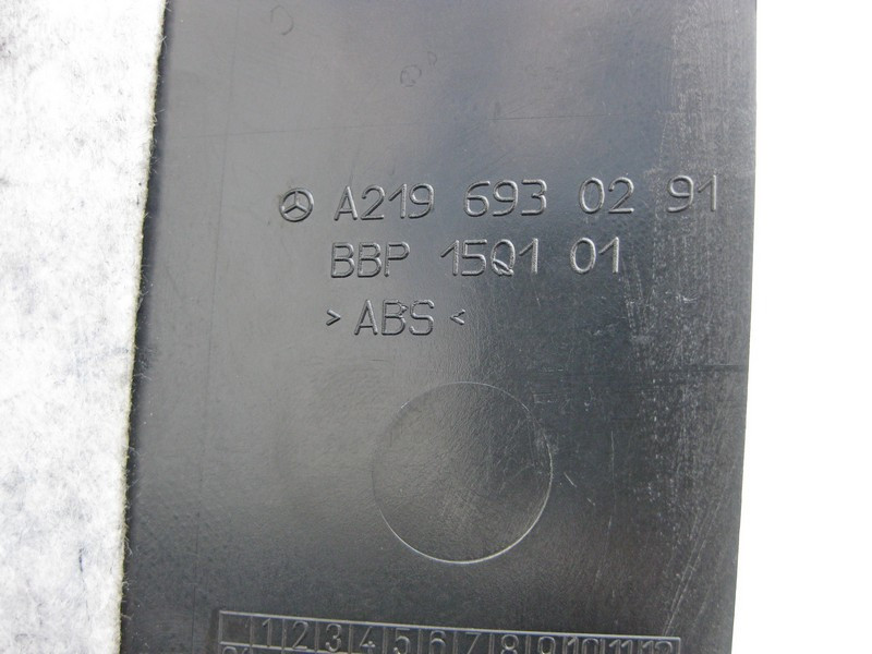 Mercedes-Benz  A2196900041 7C45 Накладка отвору багажника нижня темно-сіра CLS C219 Одесса - изображение 3