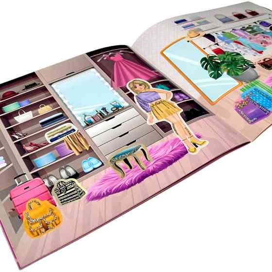 Детская книжечка с наклейками 