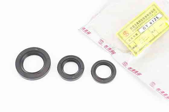 Сальники к-кт 3шт (19,8x30x5; 20x32x7; 27x42x7) двигуна Киев