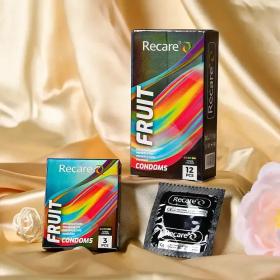 Презервативи Holographic Recare Fruit Flavour Condoms 3 шт, аромати: м'ята, банан, полуниця Львів