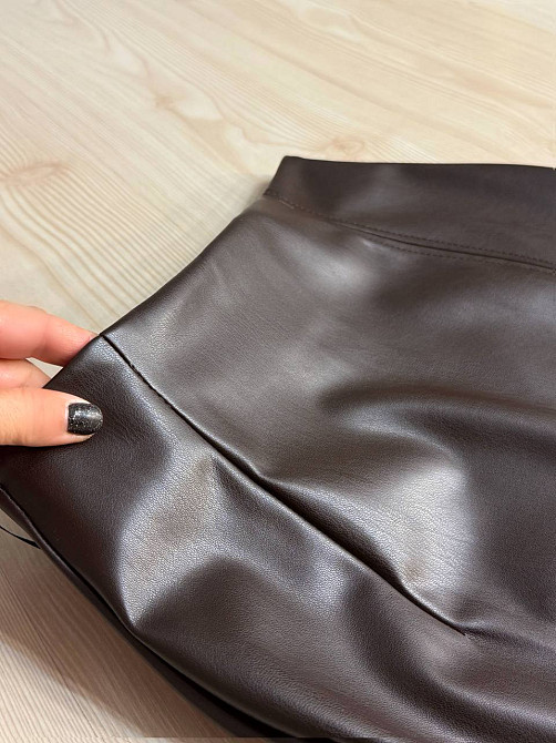 Спідниця жіноча Gritana 125 з екошкіри з розрізом міді пряма коричнева, коричневий, 2XL Київ - фото 14