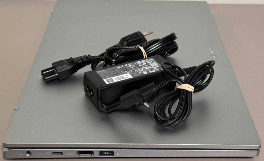 Ноутбук ASER ASPIRE 3 15.6" Touch IPS , AMD Ryzen 5 7520U 16/512Gb. SSD Київ - фото 4