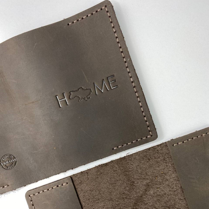 Паспортниця Коричнева Home шкіряна, стильний практичний чохол зі шкіри з тисненням, обкладинка на паспортMasterSem Київ - фото 1