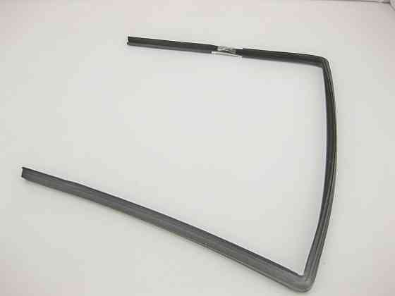 Mercedes-Benz  A2117350825 Ущільнювач опускного скла задніх правих дверей Одеса