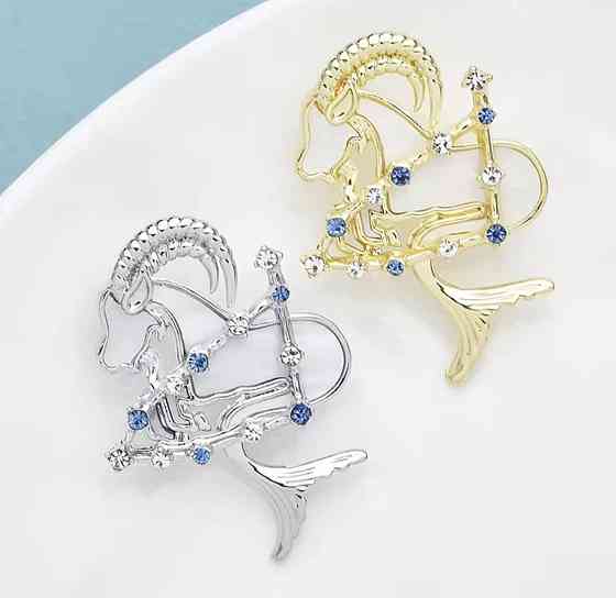 Брошка знак зодіаку "Козеріг" Золотистий Сміла