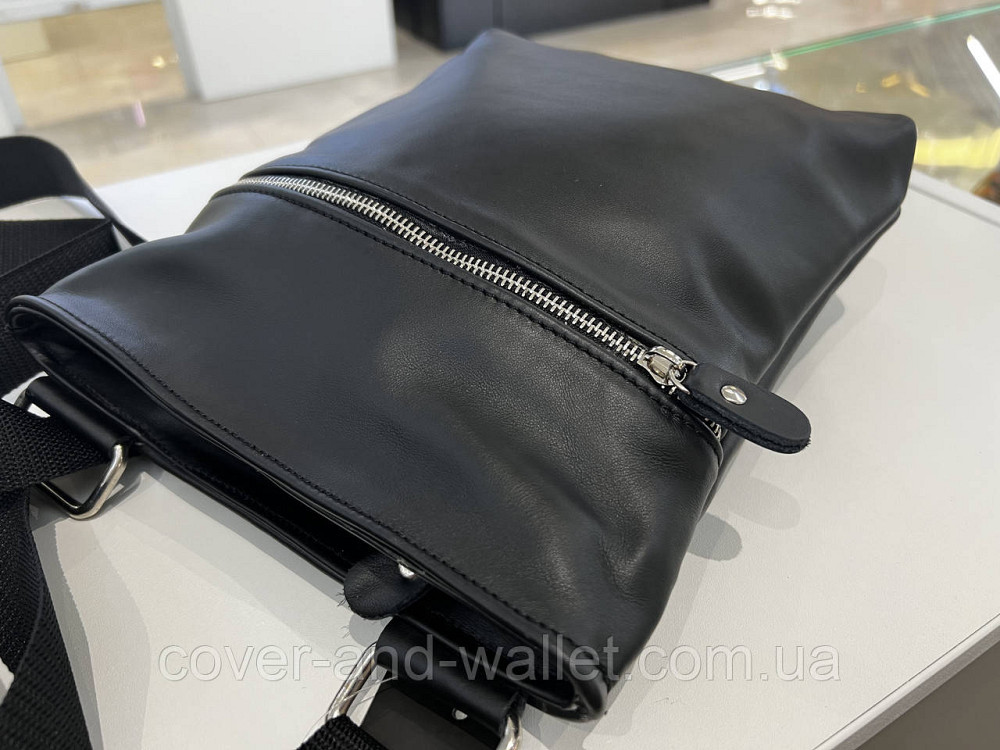 Стильна тонка чоловіча сумка з італійської шкіри чорного кольору PS Leather Київ - фото 10