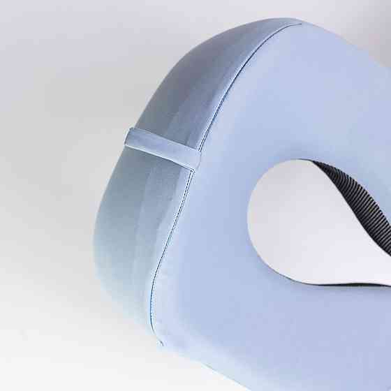 Yiwu Подушка для шиї Camelback U-подібна блакитна HP-56-15G Коломия