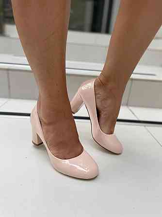 Туфлі жіночі YES MILE пудра еко-лак каблук 6см ( -1) Коломыя