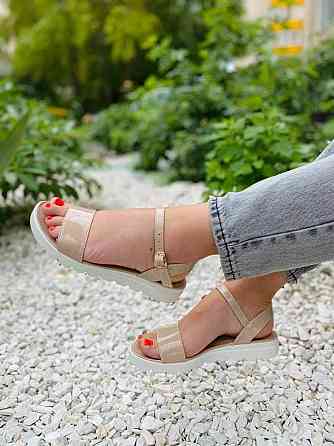 Mermaid Босоніжки жіночі 801 бежеві (літо, лак натуральний) (948) Коломыя