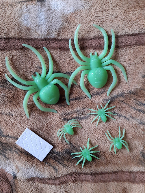 Павуки для Хелловіна фосфорні 6 штук салатовий Київ - фото 1