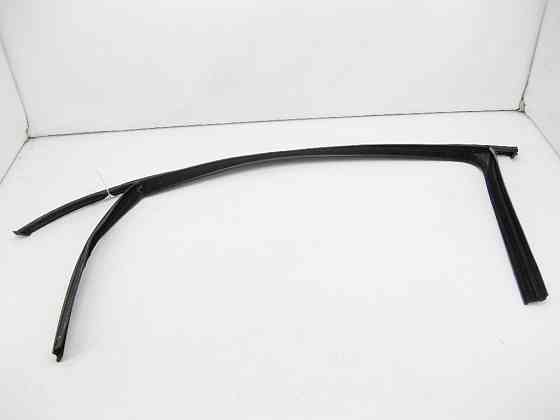 Mercedes-Benz  A2477252300 Гумове напрямне скло передніх лівих дверей EQB X243 GLB X247 Одеса