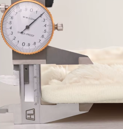 Коврик для ванной и душа коврик с накладкой для ног в ванную комнату,фланелевый,атискользящий 40х60 см,белый Каменец-Подольский